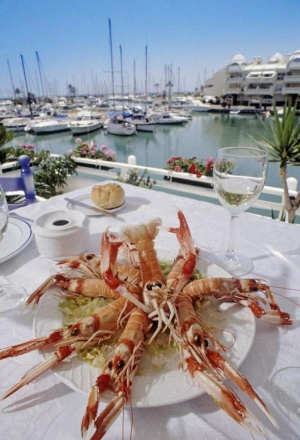 Holiday Rentals Piscina, Playa Parking A 5 Min Caminando Del Puerto De Benalmádena Εξωτερικό φωτογραφία